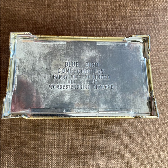 Vintage Blue Bird Confectionary Candy Tin Bank - Picture 3 of 7